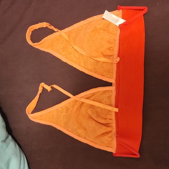 URBAN OUTFITTERS Lace Bralettes - Picture 13 of 14